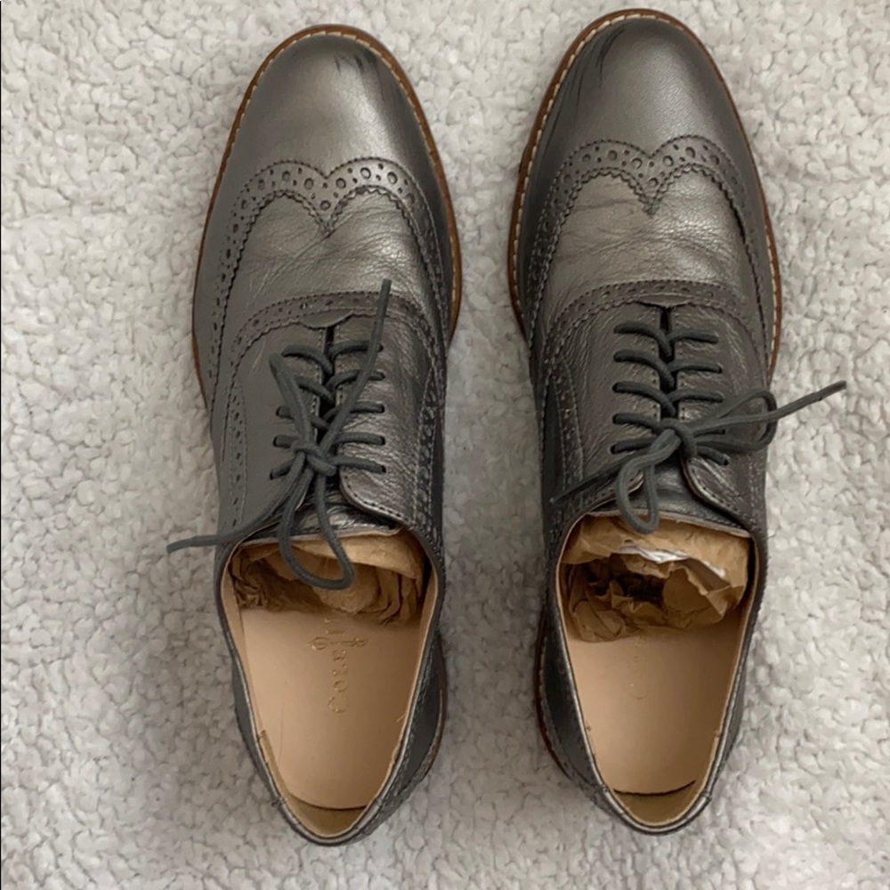 Cole Han Skylar Oxford in metallic size 6